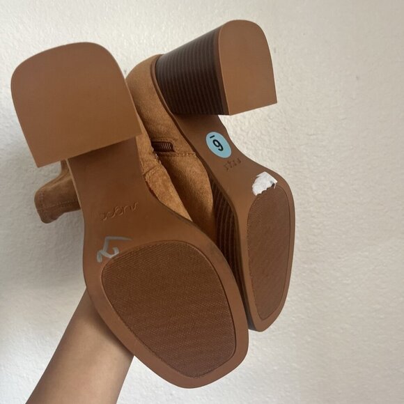 Sugar Faux Suede Cognac Soft Upper Fabric High Ankle Boots WOMEN'S SIZE: 6 - Picture 4 of 7